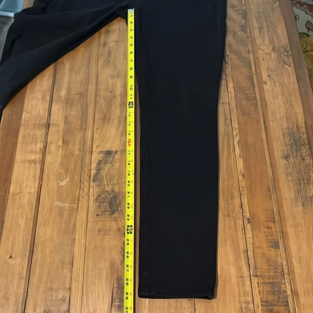 True Religion Halle mid rise super skinny, size 32